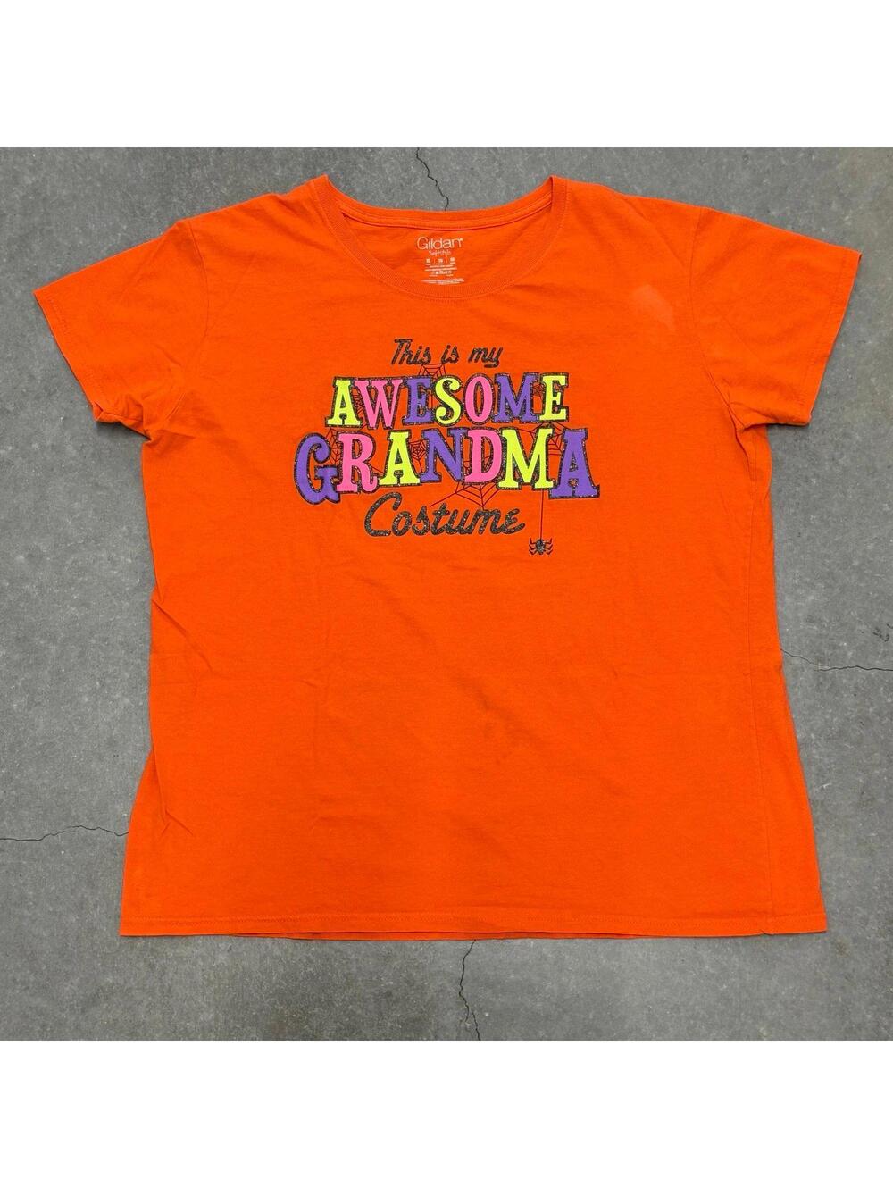Gildan Awesome Grandma Halloween Costume T Shirt